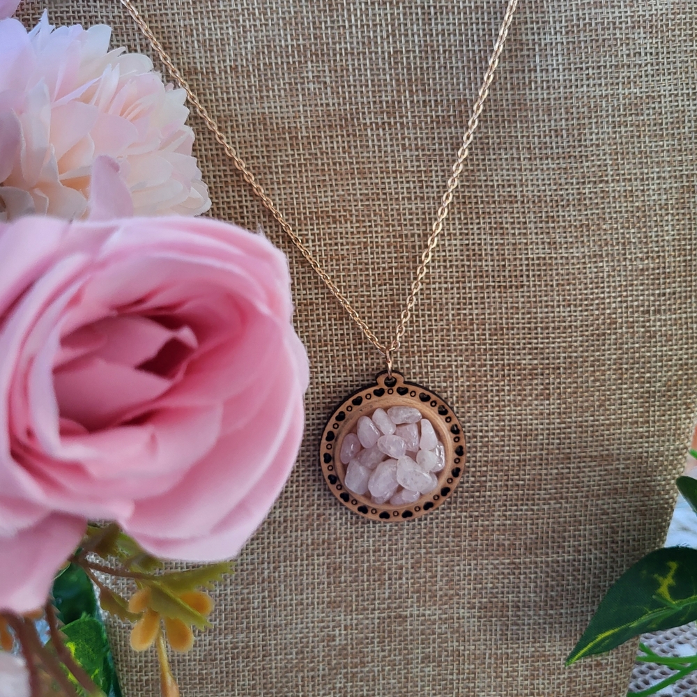 Chic Wooden Necklace With Tiny Hearts with Pink Quartz Stones Accents